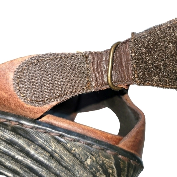 Born Leather Sandals - Picture 8 of 14